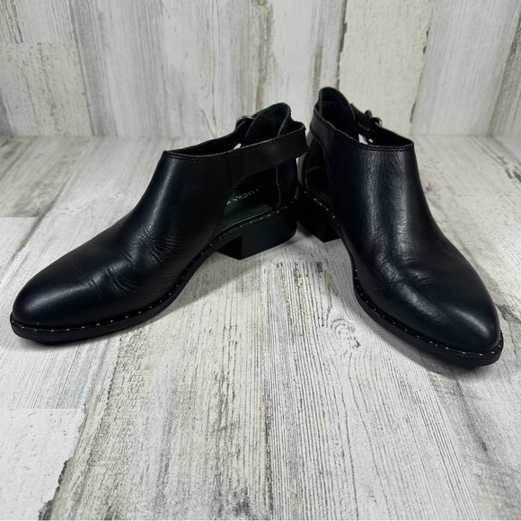 Lucky Brand Giovanna Black Leather Cut Out Heeled Ankle Booties #319 - Picture 3 of 12